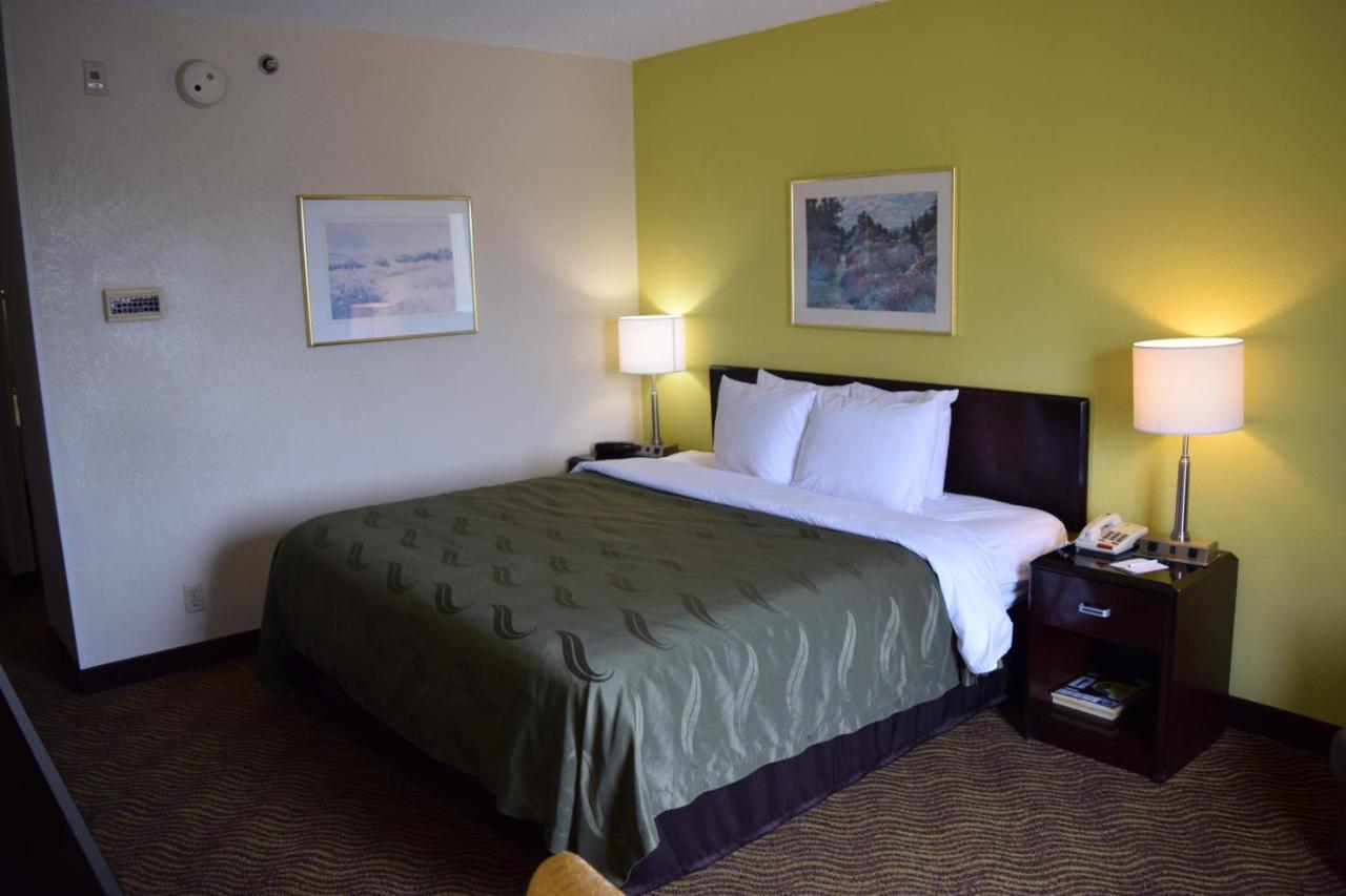 Quality Inn Rocky Mount Exteriör bild