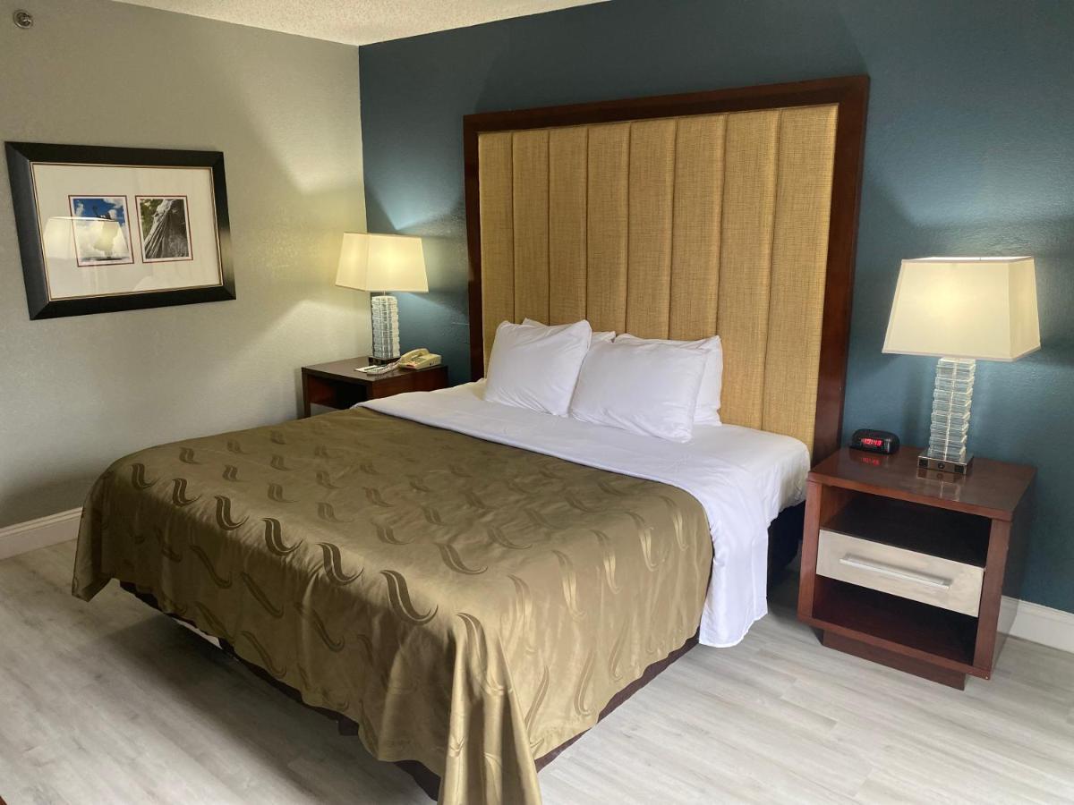 Quality Inn Rocky Mount Exteriör bild