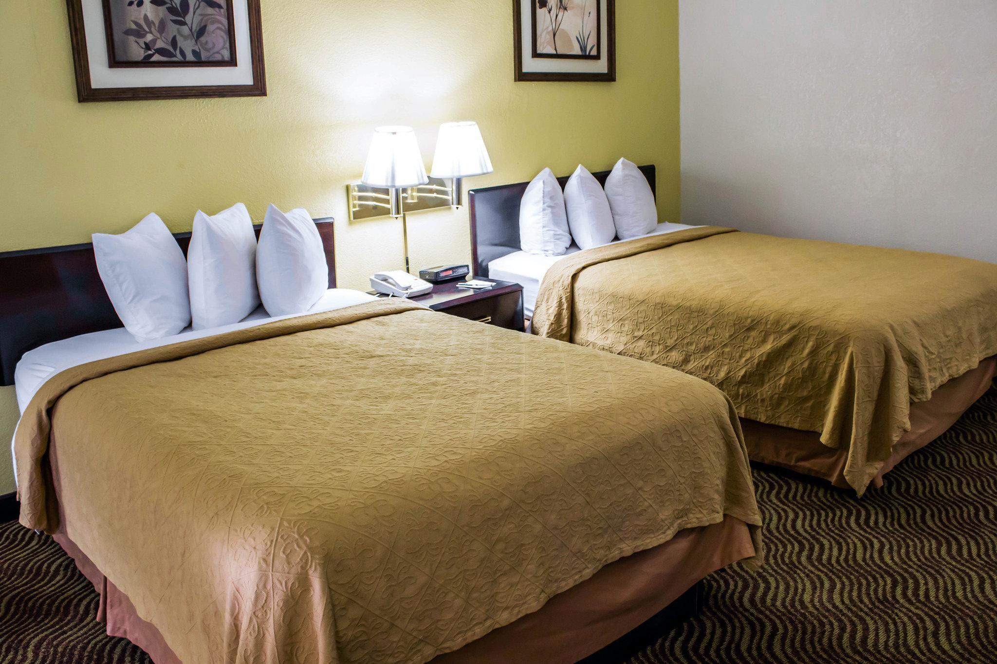 Quality Inn Rocky Mount Exteriör bild