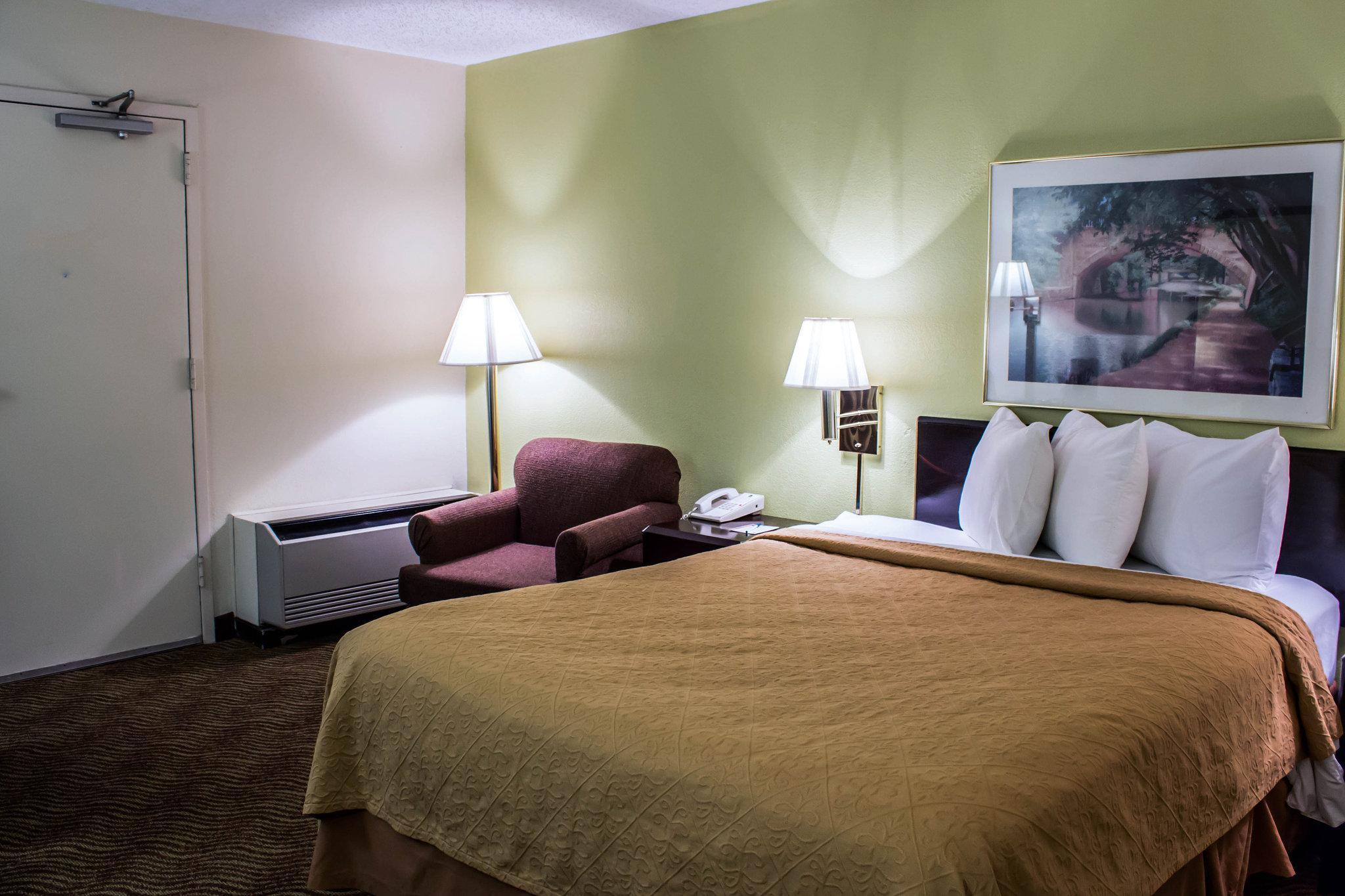 Quality Inn Rocky Mount Exteriör bild