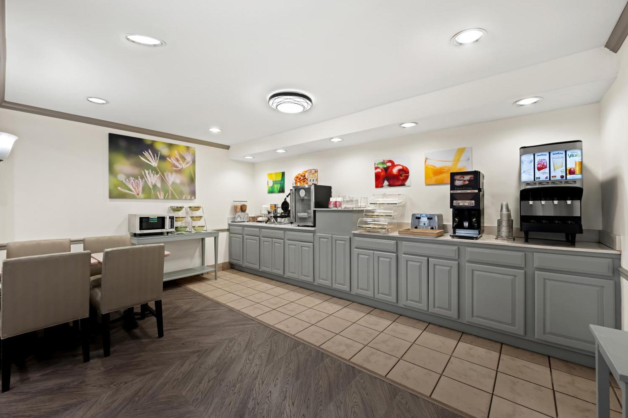 Quality Inn Rocky Mount Exteriör bild