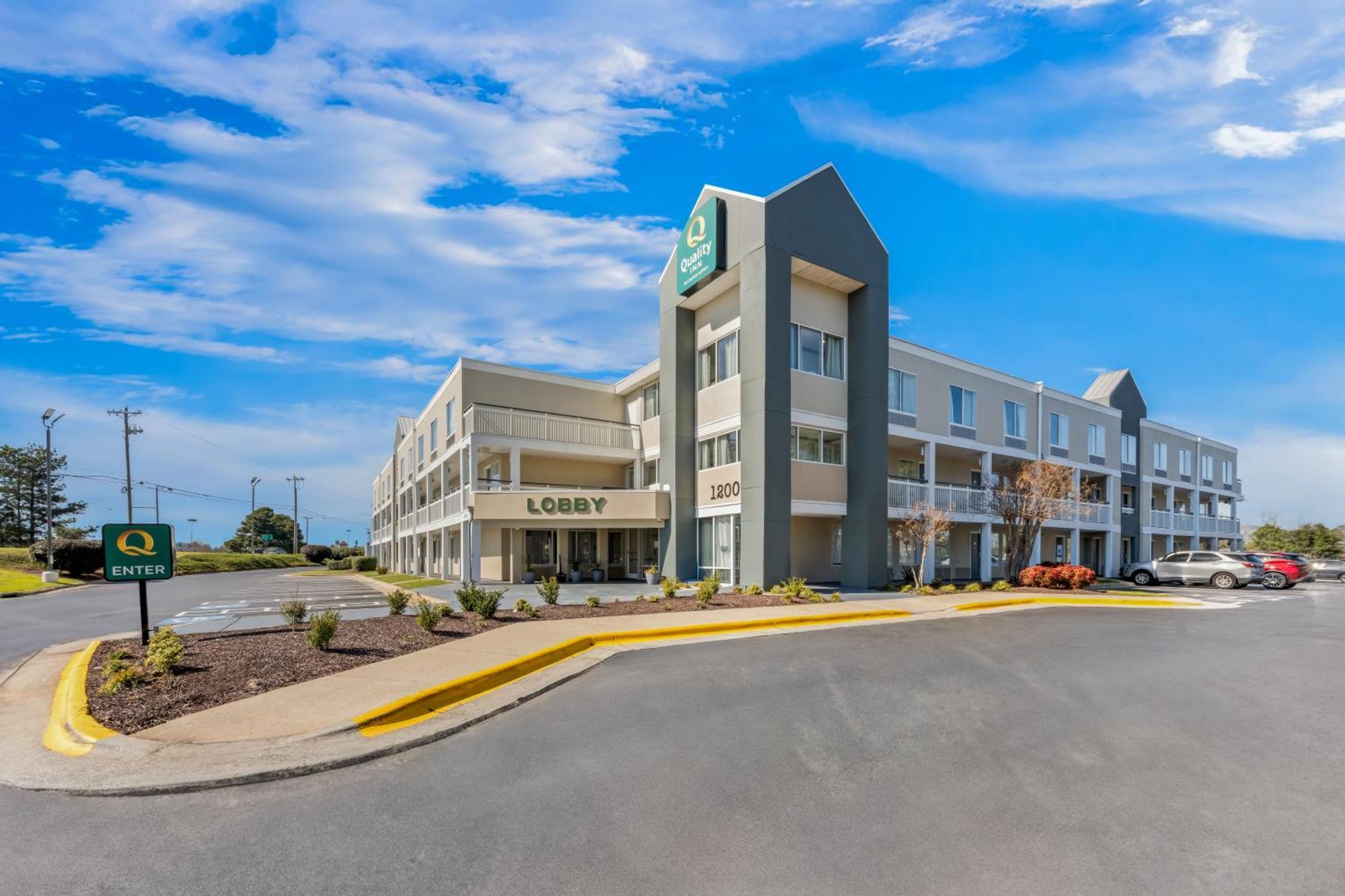 Quality Inn Rocky Mount Exteriör bild