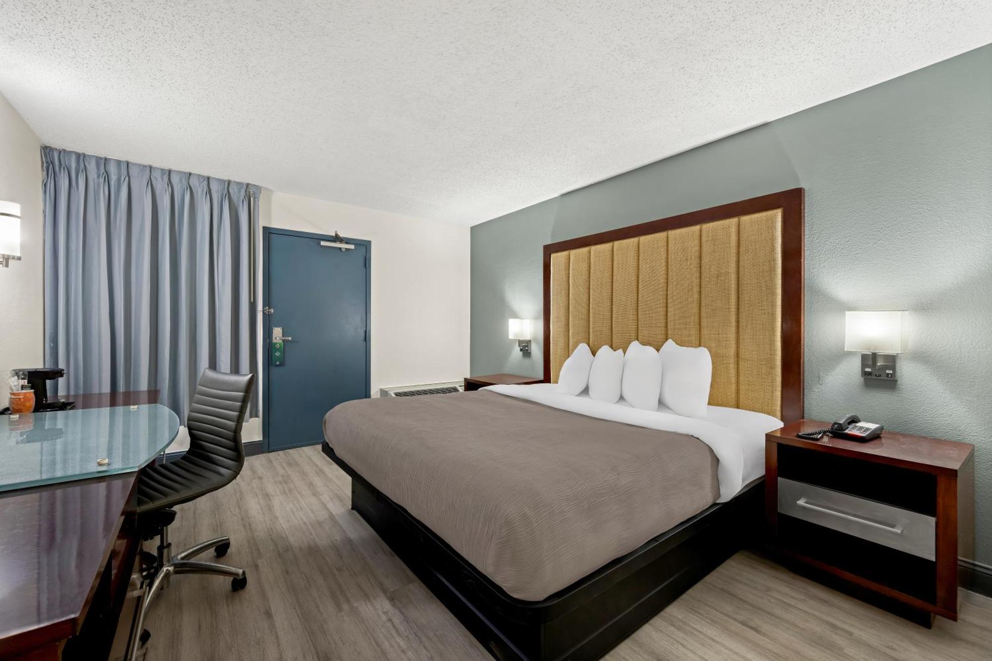 Quality Inn Rocky Mount Exteriör bild